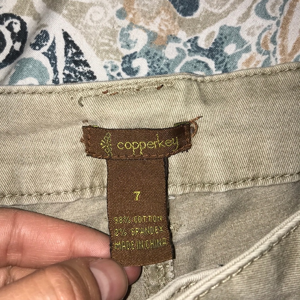 Shorts - Picture 4 of 4